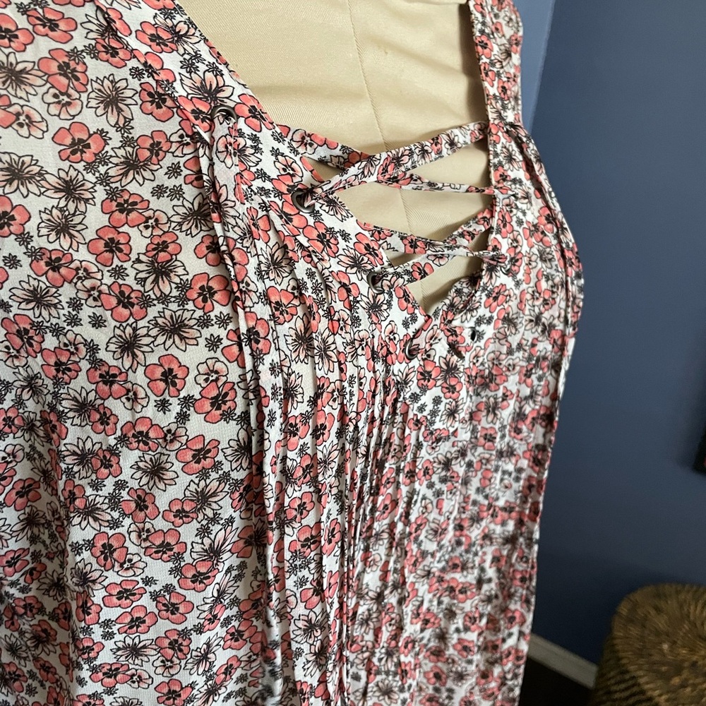 Torrid Chiffon Floral Bell Sleeve Blouse with Tie Front - Picture 6 of 8